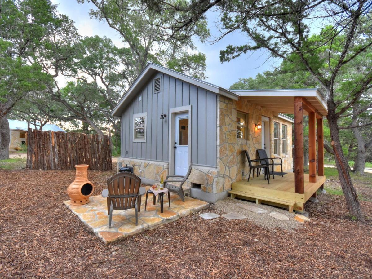 Cabins At Flite Acres - Morning Dove Wimberley Kültér fotó